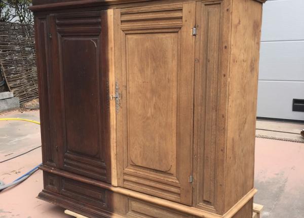 Houten kast voor/na luchtgommen