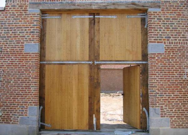 Houten kasteeldeur